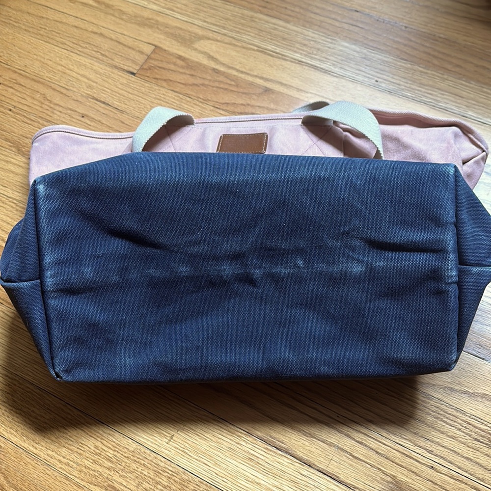 Tumi Canvas Tote - Picture 4 of 6